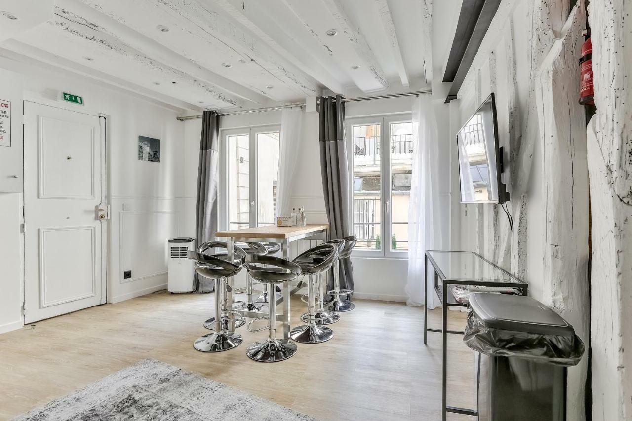 93 - Luxury Flat In Le Marais Apartment Paris Bagian luar foto
